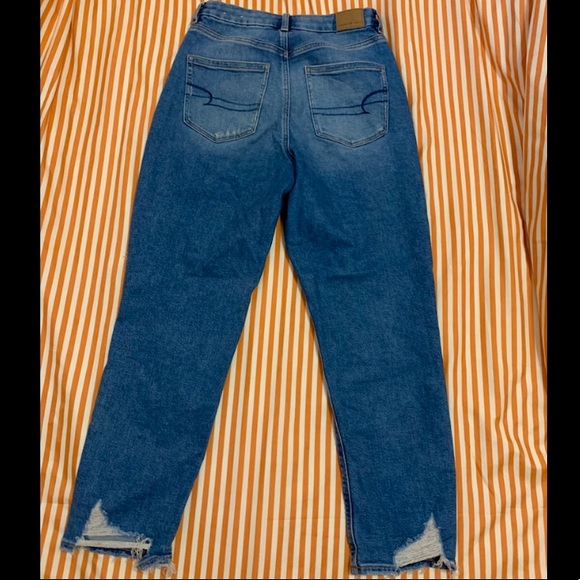 American Eagle Ripped Jeans - Picture 2 of 2